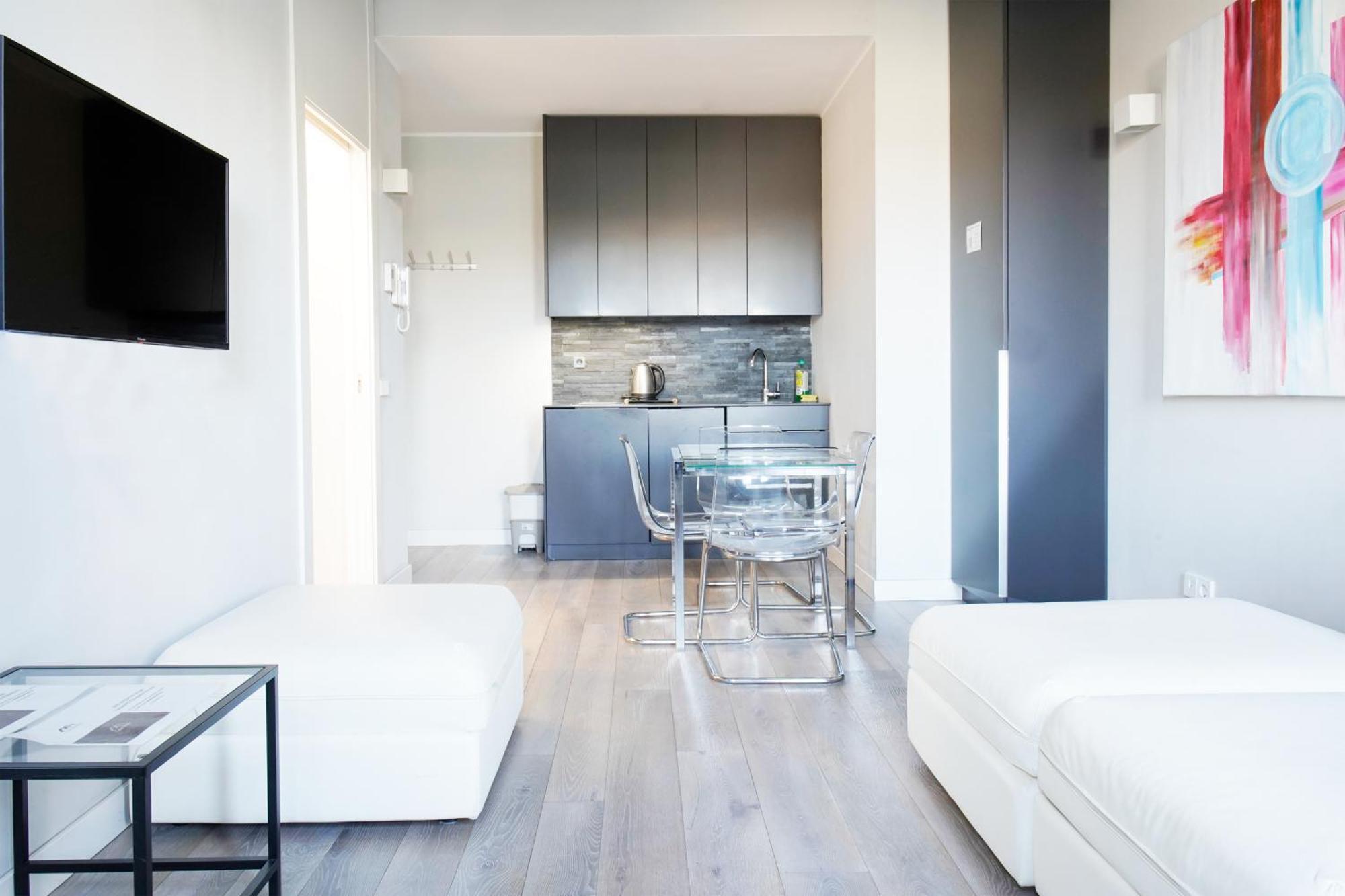 Jewel Vista Duomo 100m Apartment Milan